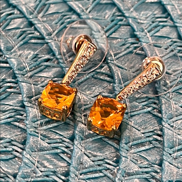 Elegant Fire Opal Pierced Earrings 2.25 cts - Picture 1 of 3